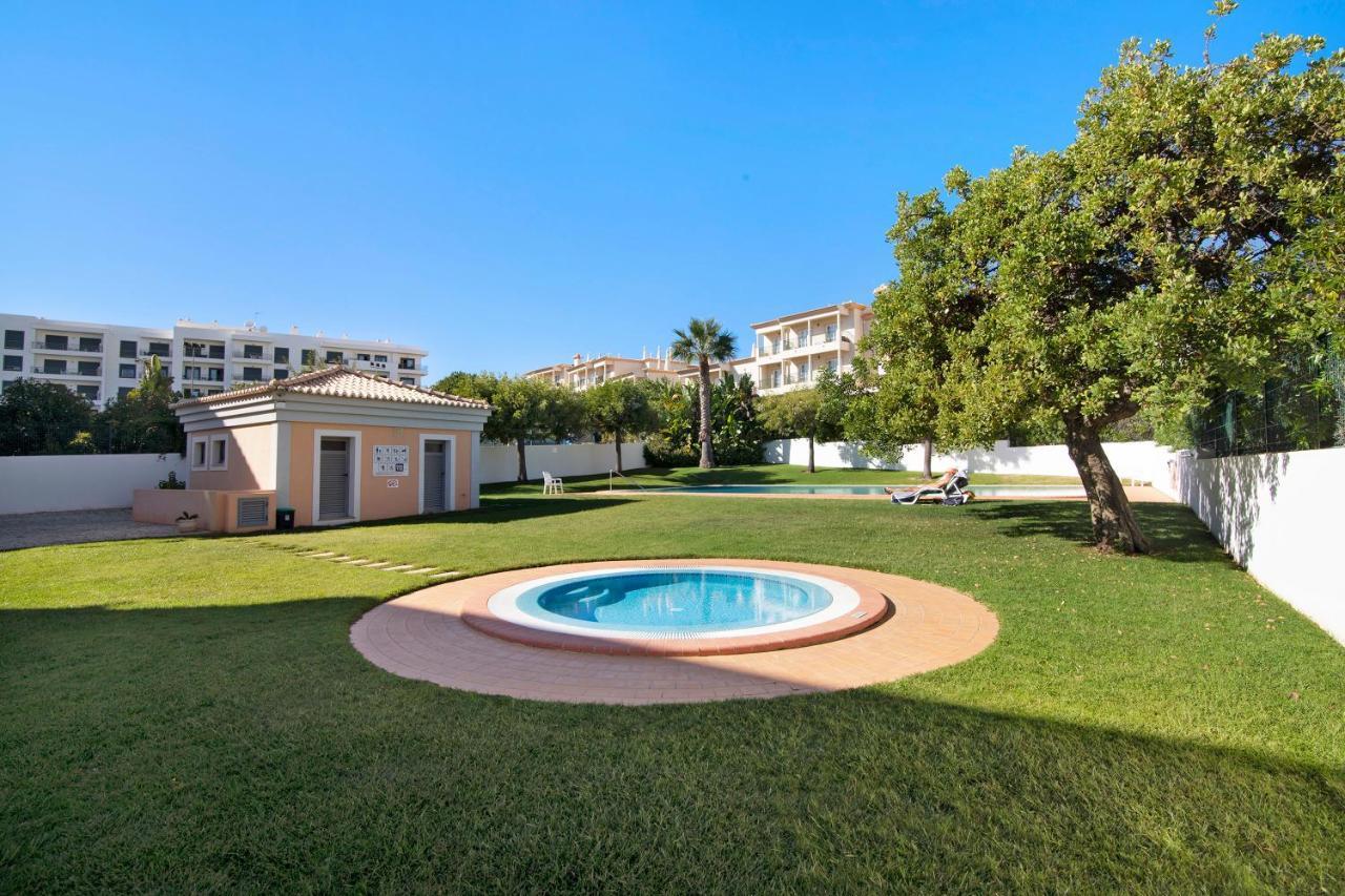 Apartamento Agua Brisa Αλμπουφέιρα Εξωτερικό φωτογραφία