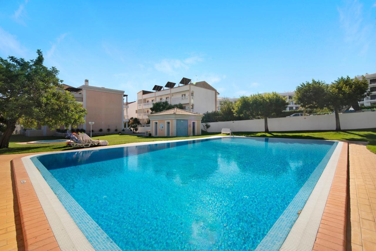 Apartamento Agua Brisa Αλμπουφέιρα Εξωτερικό φωτογραφία